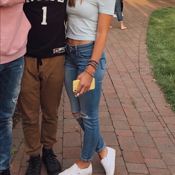 American Eagle Ripped Jeans - Picture 2 of 3